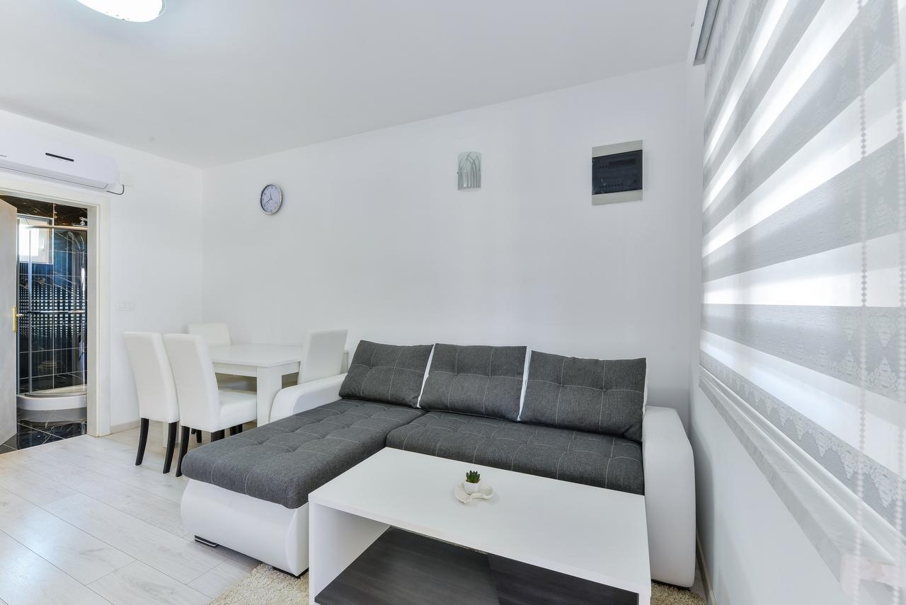 Apartments Lucica Vir Kültér fotó