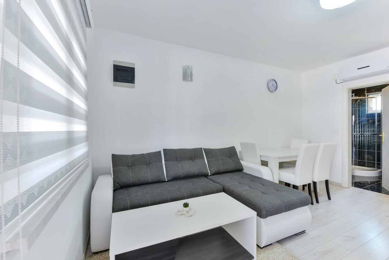 Apartments Lucica Vir Kültér fotó