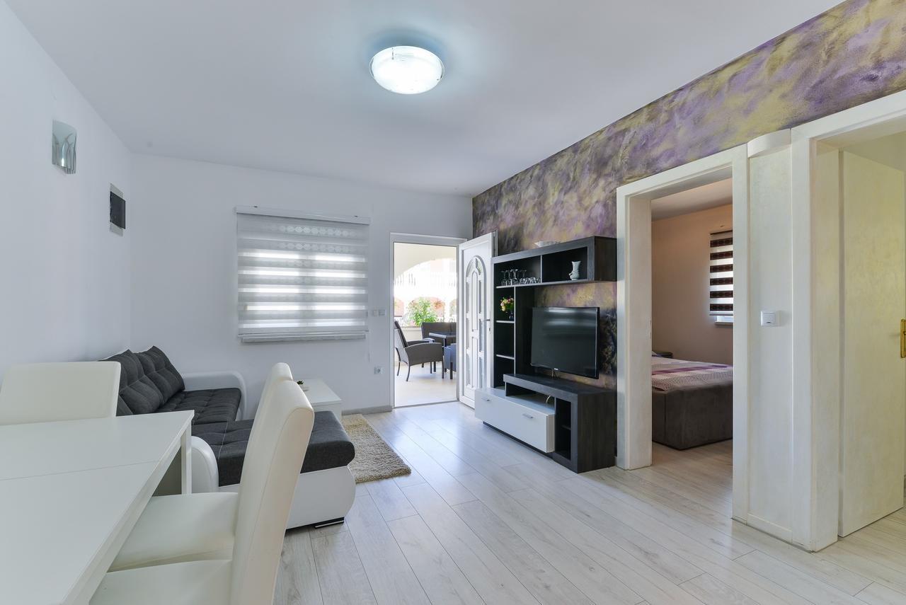 Apartments Lucica Vir Kültér fotó
