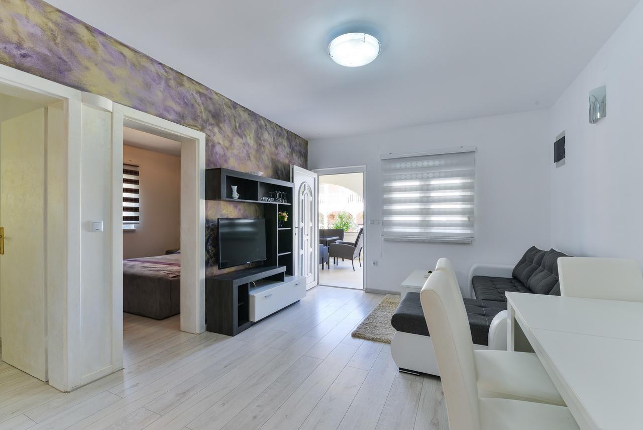 Apartments Lucica Vir Kültér fotó