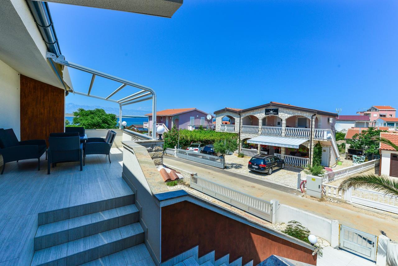 Apartments Lucica Vir Kültér fotó